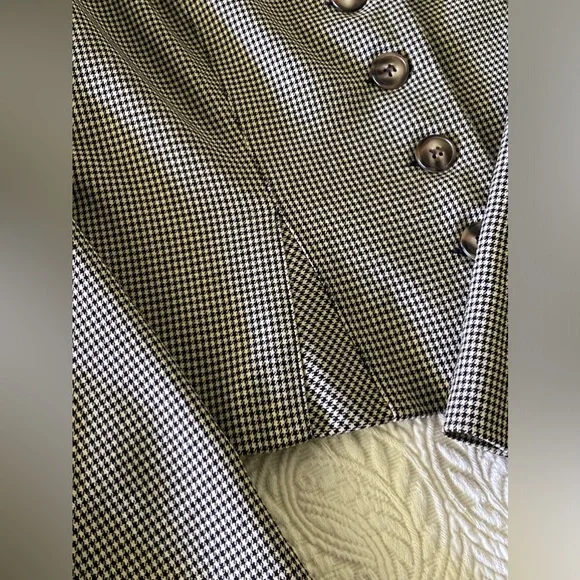 Nanette Lepore Robespierre Vintage cream-black houndstooth jacket.  Made in USA - Picture 3 of 7